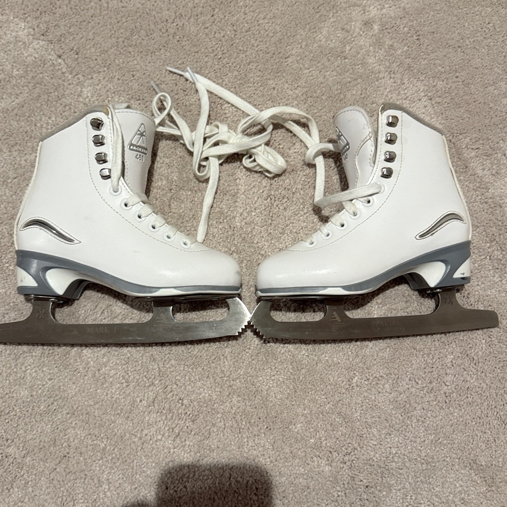 Gently used toddler Sz 12 White Ice Skates with Silver Accents by ultima no box - Picture 4 of 7